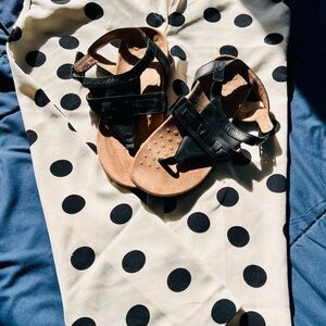 Polka dot trousers by Stali